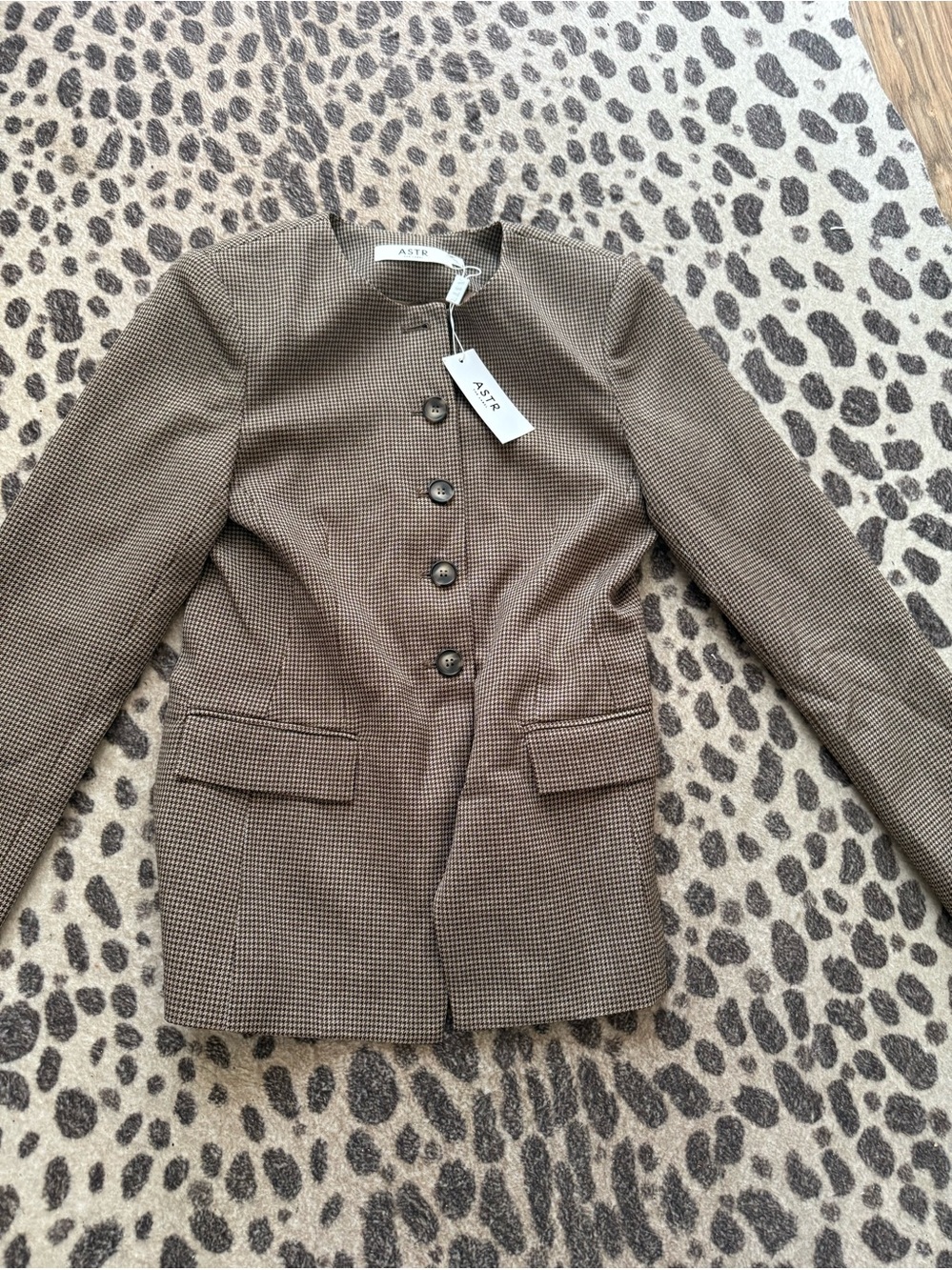 ASTR Bellmere Blazer Jacket with shoulder pads